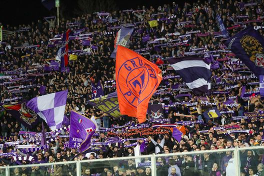 Fiorentina, beffa per i tifosi per colpa dei fumogeni? Attesa per la sanzione- immagine 2