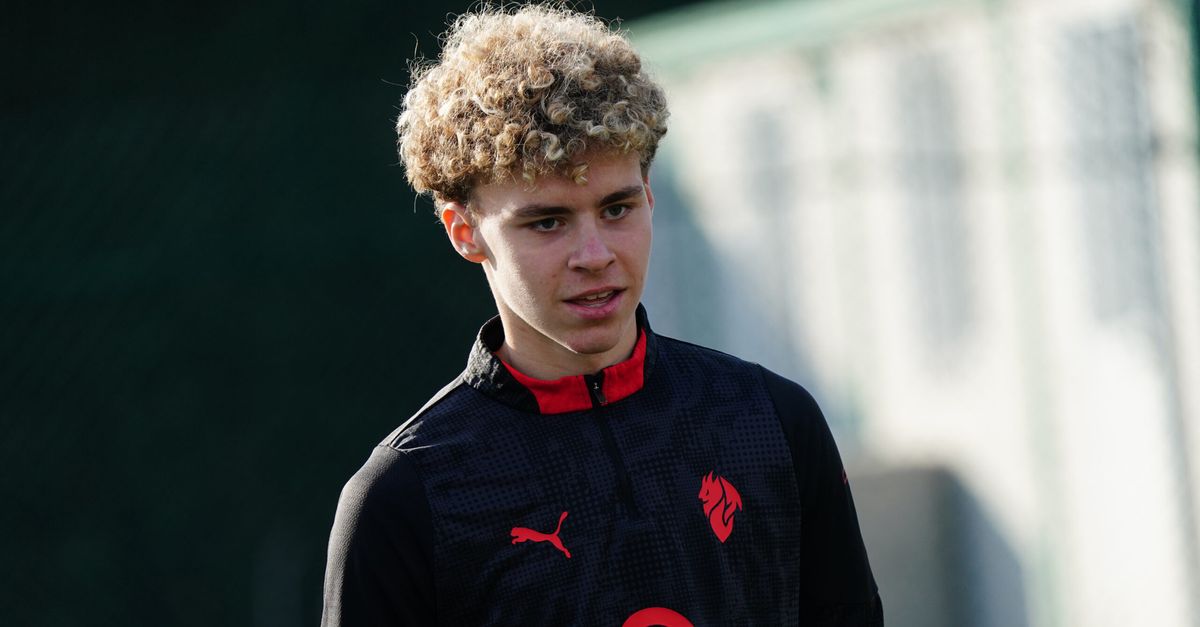 milan continua la dinastia ibrahimovic primo contratto da professionista per vincent da Pianetamilan.it milan continua la dinastia ibrahimovic primo contratto da professionista per vincent