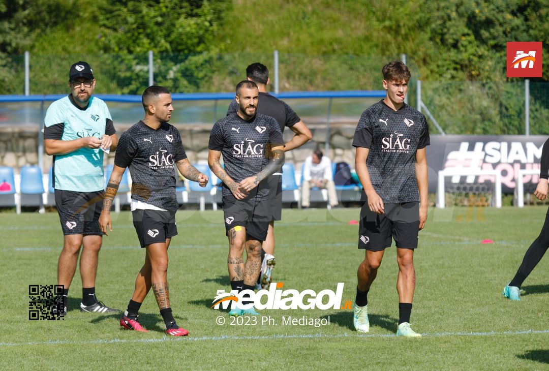 FOTO Ritiro Palermo, day 5 a Ronzone: sorrisi e tattica, presente Bigon (Gallery) - immagine 43