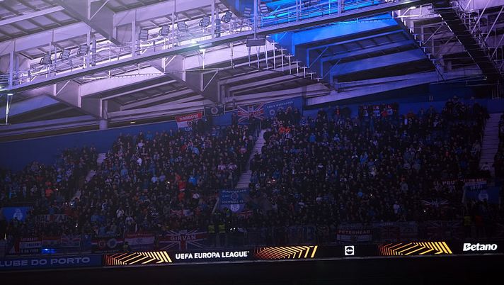 Rangers, protesta dei tifosi a Porto: il club promette interventi dopo i disagi al Dragão - immagine 1