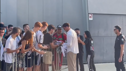 Juventus, è tornato Vlahovic: i tifosi hanno una richiesta speciale | VIDEO