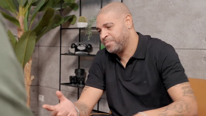 Adriano: “Ringrazio Seedorf per la punizione di Madrid. Ibra il migliore. Il coro per Lautaro…” Adriano: “Ringrazio Seedorf per la punizione di Madrid. Ibra il migliore. Il coro per Lautaro…” - immagine 1