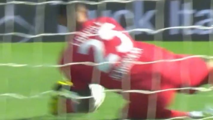 VIDEO Il Napoli celebra la prestazione di Caprile sui social: “Caprhero” - immagine 1