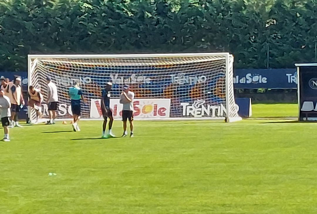 GALLERY Dimaro day 4, Osimhen a colloquio con Conte: suggestione di mercato? - immagine 4