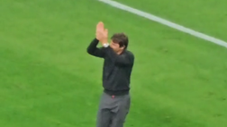 Conte, bellissimo gesto verso i tifosi del Napoli al termine del match con la Juve