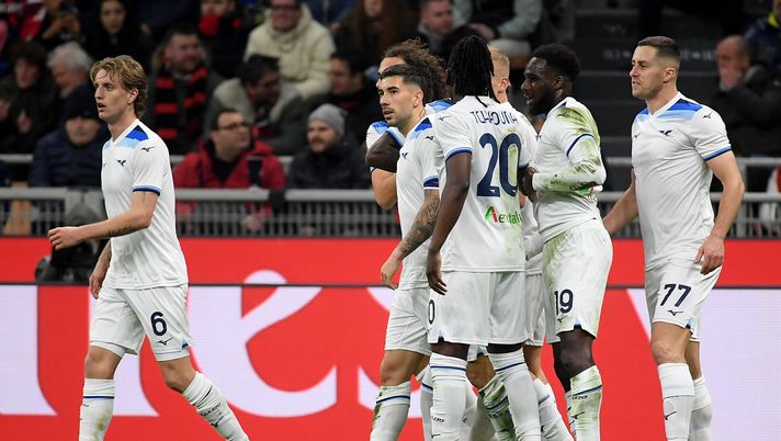 Serie A, Milan-Lazio 1-2: Pedro su rigore nel recupero. Sorpasso Roma sui rossoneri - immagine 1