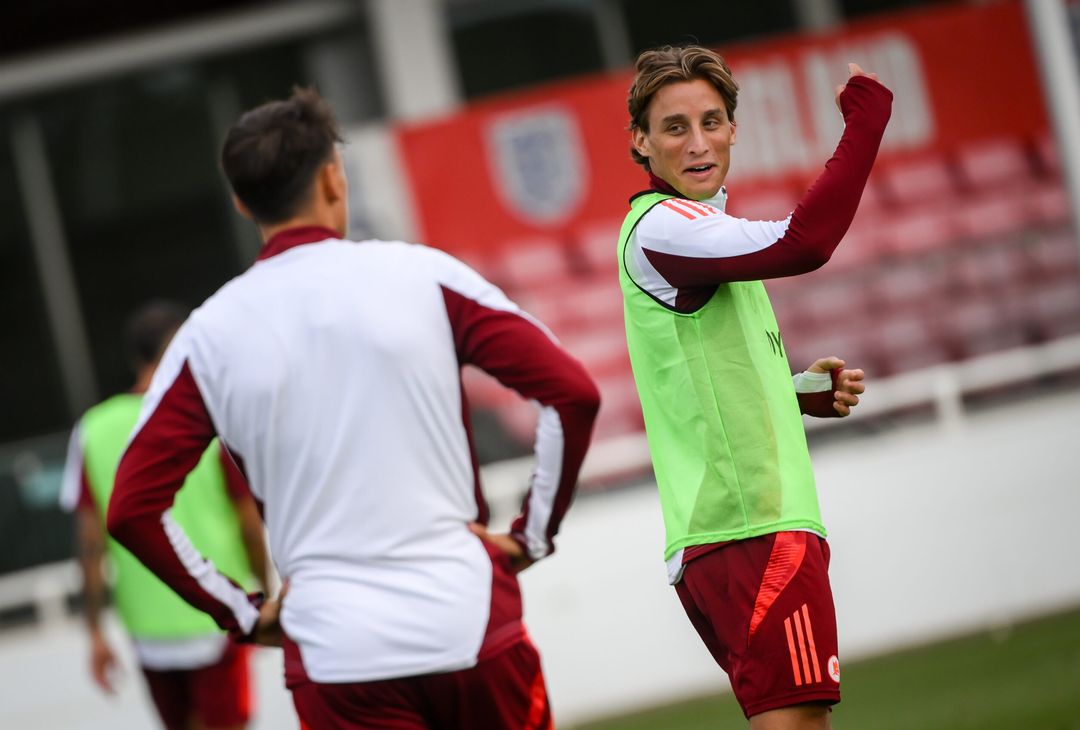 Ritiro Roma, primo allenamento in Inghilterra: c’è Paredes – FOTO GALLERY - immagine 5