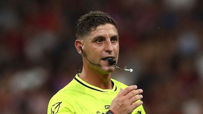 Milan-Lazio, arbitro Collu: ecco i precedenti con le due squadre. Al VAR ci sarà ...