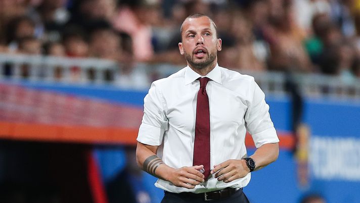 Disastro Ajax, esonerato Heitinga: in panchina per ora ci sarà il vice- immagine 2