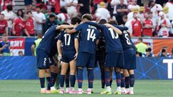 PSG-Arsenal, c’è anche il gruppo Ultras 72 tra i tifosi parigini FOTO