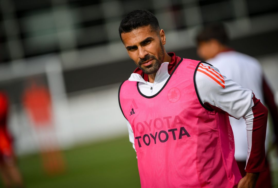 Ritiro Roma, primo allenamento in Inghilterra: c’è Paredes – FOTO GALLERY - immagine 20