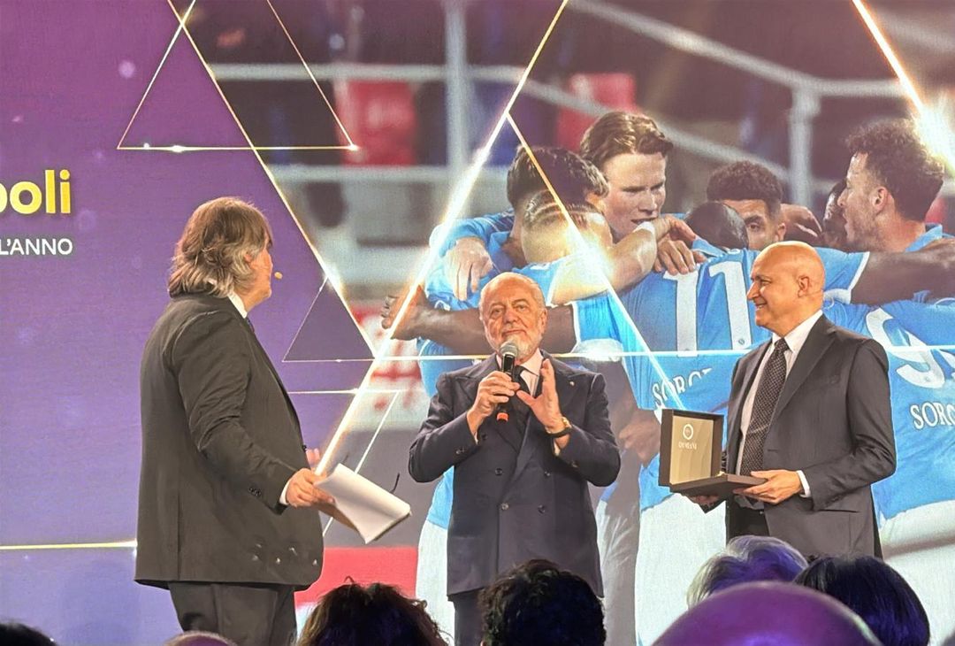 Il presidente De Laurentiis ritira il riconoscimento