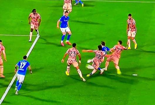 Doppietta di un magnifico Scott McTominay che raddoppia il risultato al Maradona nel match fra Napoli e Torino scott napoli torino