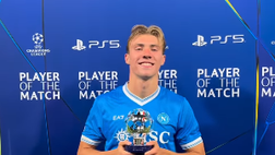 Hojlund, serata da MOTM contro lo Sporting: il danese premiato dalla UEFA – IL VIDEO