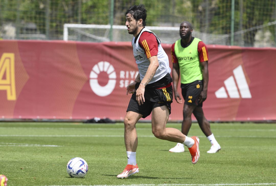 Verso Roma-Genoa, l’allenamento a Trigoria: individuale per Dybala – FOTO GALLERY - immagine 4