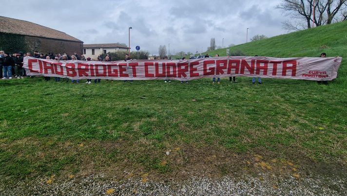 Addio Bridget, il ricordo della curva Maratona durante il funerale - immagine 1