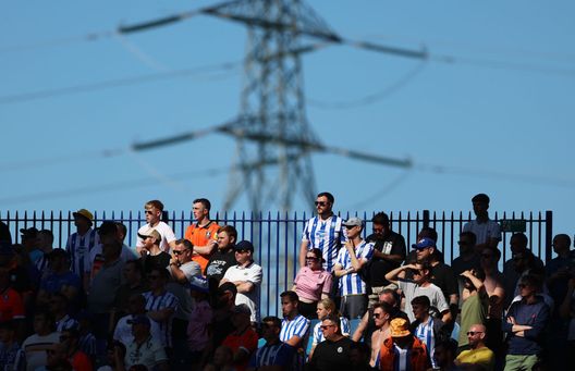 Sheffield Wednesday, stadio vietato ai tifosi che indossano maglie false- immagine 2