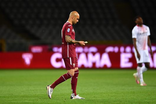 TURIN, ITALY - MAY 12: Simone Zaza of Torino FC looks dejected after the Serie A match between Torino FC and AC Milan at Stadio Olimpico di Torino on May 12, 2021 in Turin, Italy. Sporting stadiums around Italy remain under strict restrictions due to the Coronavirus Pandemic as Government social distancing laws prohibit fans inside venues resulting in games being played behind closed doors. (Photo by Valerio Pennicino/Getty Images) Toro: un undici poco “apprezzato” dai tifosi…- immagine 4