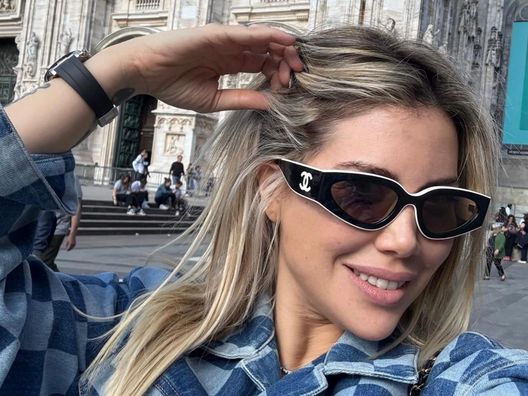 Wanda Nara è a Milano per l’udienza di divorzio, con Mauro Icardi c’è China Suarez Wanda Nara è a Milano per l’udienza di divorzio, con Mauro Icardi c’è China Suarez - immagine 1
