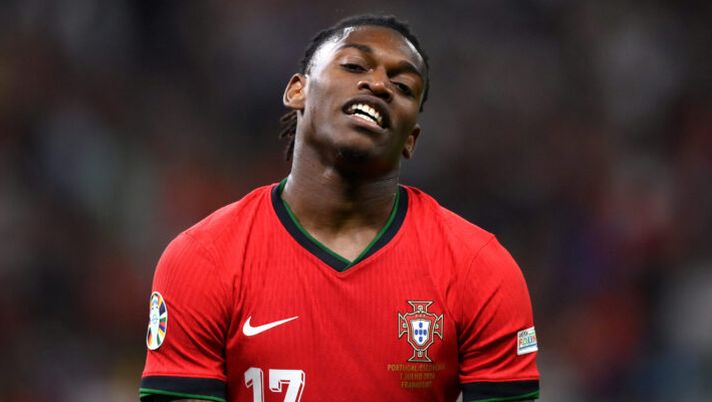 Leao non convince, Gazzetta: “Due lampi poi cade in un buco nero”. Il voto - immagine 1