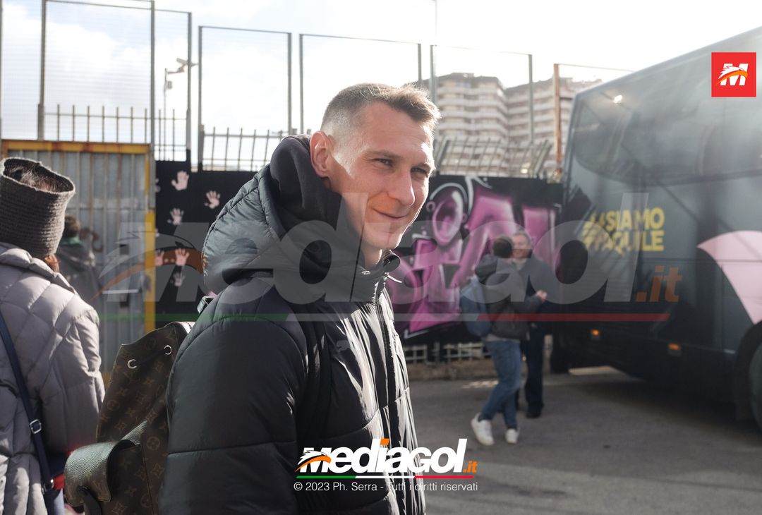 FOTO Como-Palermo, il Palermo in partenza dal ‘Renzo Barbera’ (GALLERY) - immagine 37