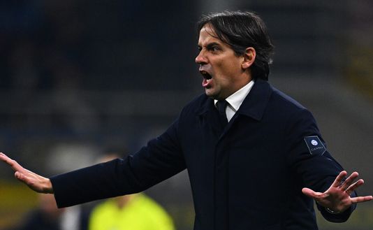 MILAN, ITALY - FEBRUARY 10: Head Coach of FC Internazionale Simone Inzaghi reacts during the Serie match between Inter and Fiorentina at Stadio Giuseppe Meazza on February 10, 2025 in Milan, Italy. (Photo by Mattia Ozbot - Inter/Inter via Getty Images) simone inzaghi