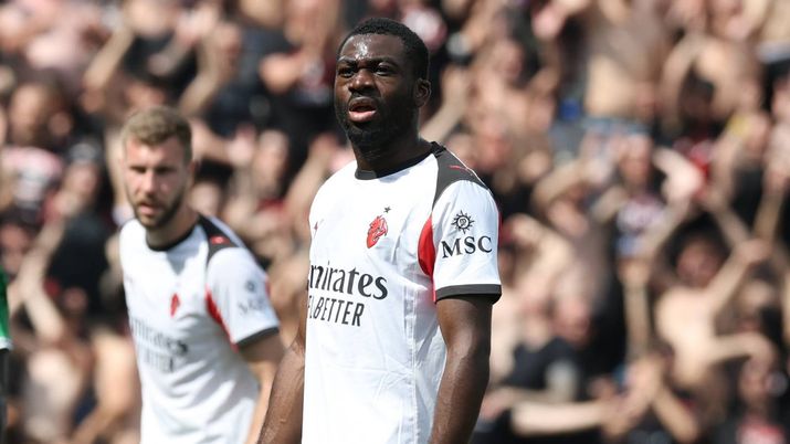 Youssouf Fofana, centrocampista AC Milan, qui durante Sassuolo-Milan di Serie A