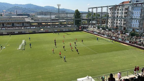 Filadelfia, allenamento a porte aperte: circa 2000 tifosi, si ferma Anjorin - immagine 12