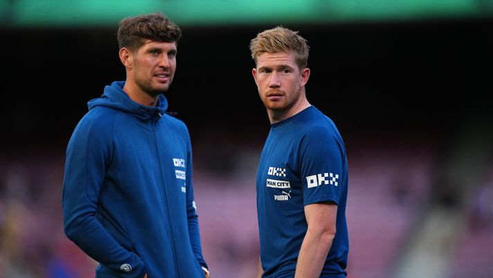 Stones su De Bruyne: 'A Napoli è entusiasta e amato dai tifosi' de bruyne napoli stones