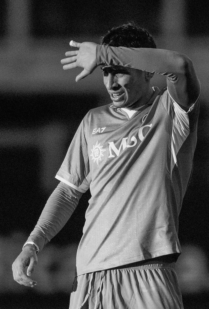 GALLERY Solidità, la caratteristica del Napoli di Conte: i suggestivi scatti - immagine 11