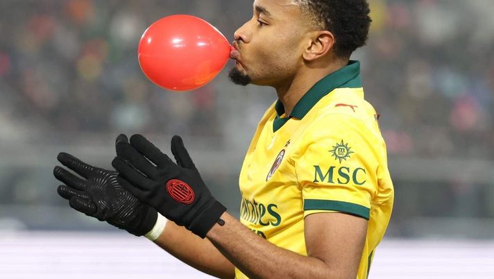 Milan, Nkunku: 'L'esultanza con il palloncino? È per mio figlio: gli piace molto e continuo a farla'