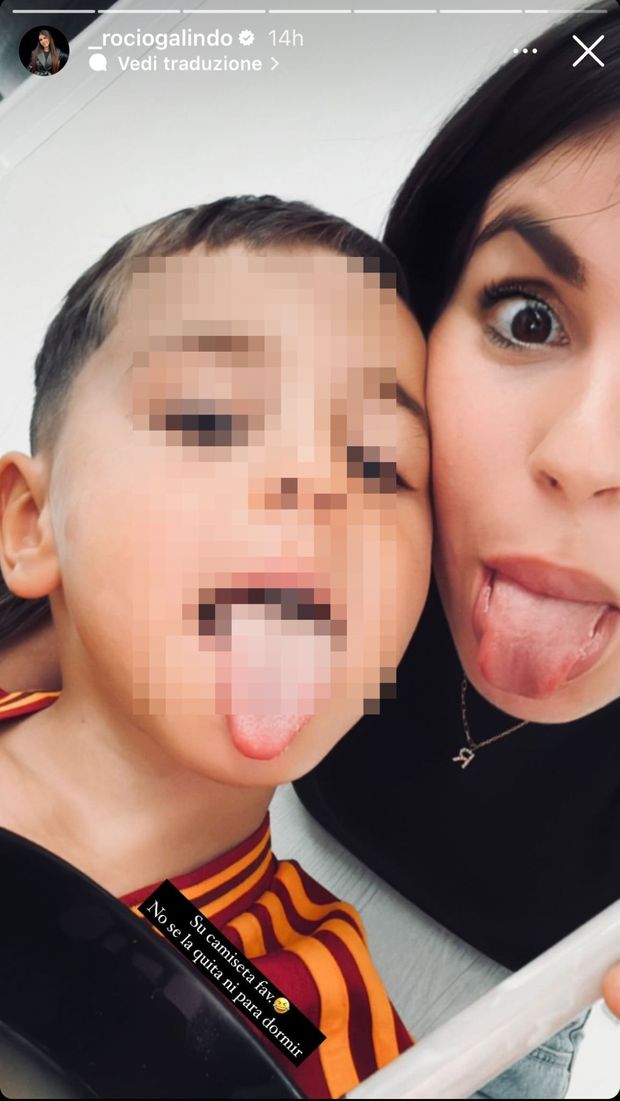 Angeliño, il figlio innamorato della Roma: “Va a dormire con la maglia giallorossa”- immagine 2