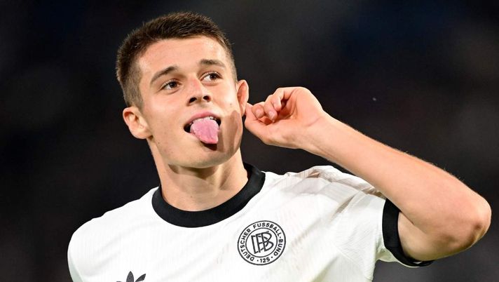 Milan, il siparietto social tra Leao e Tresoldi accende le speranze dei tifosi