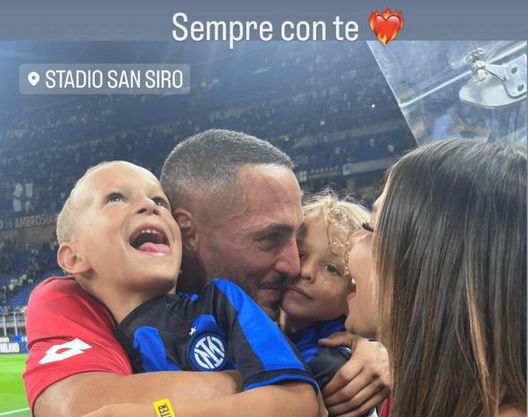 L’Inter e San Siro omaggiano D’Ambrosio, i figli allo stadio con la maglia nerazzurra- immagine 3