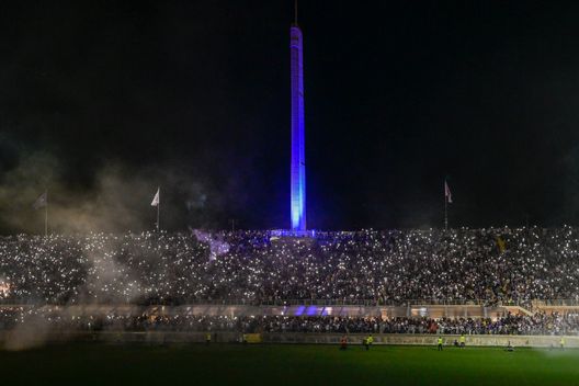 GERMOGLI PH: 7 GIUGNO 2023 FIRENZE STADIO ARTEMIO FRANCHI TIFOSI ALLO STADIO PER VEDERE LA PARTITA FINALE DI CONFERENCE LEAGUE FIORENTINA VS WEST HAM A PRAGA La strada per il Franchi, osservando Venezia: il piano di Palazzo Vecchio- immagine 2