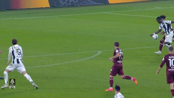 Juventus-Torino 2-0, la moviola: gara senza grosse sbavature per Sozza- immagine 2