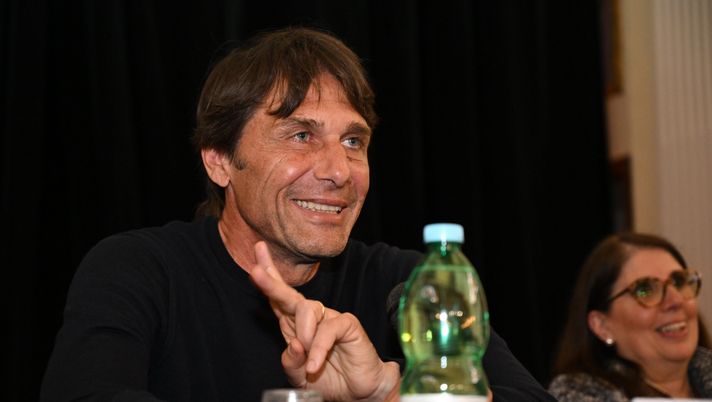 Antonio Conte quest'oggi è stato ospite del centro di detenzione di Poggioreale