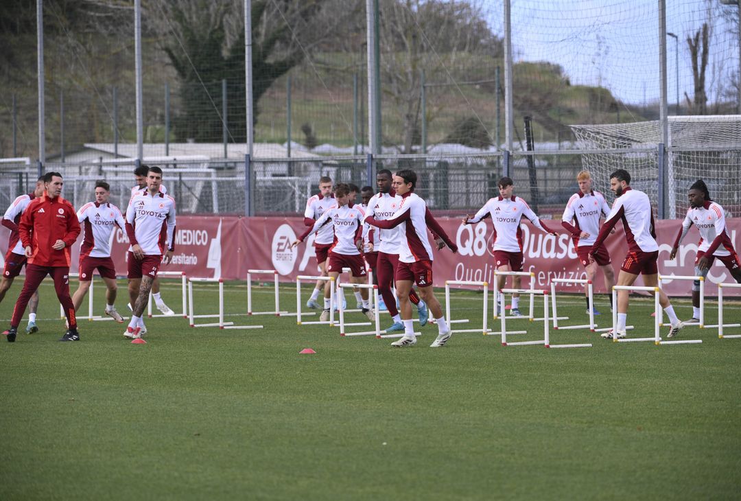 Trigoria, il primo allenamento in vista del Bologna dopo il derby – FOTO GALLERY - immagine 10