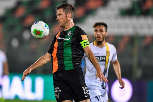 Il Venezia ritira la maglia numero 13 di Marco Modolo- immagine 2