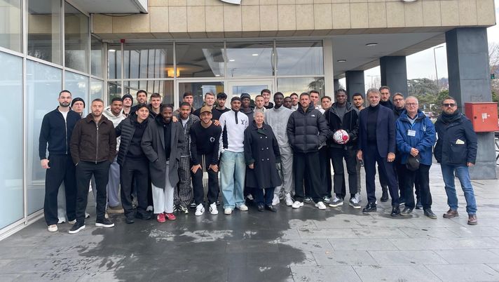 Torino, una delegazione di staff e giocatori in visita all’UGI e al Margherita - immagine 1