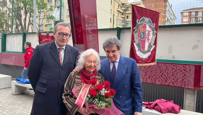 Al Filadelfia inaugurato il pennone di Erbstein. Cairo: “Atto dovuto” - immagine 1