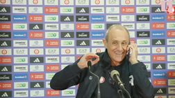 VIDEO / Olimpia Milano: Messina interrompe la conferenza per una telefonata del presidente