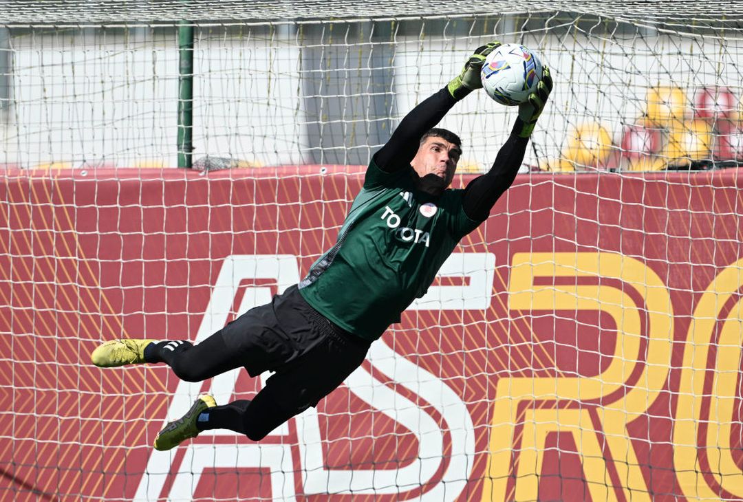 Roma, ripresa degli allenamenti tra palestra e campo: c’è Dybala – FOTO GALLERY - immagine 12