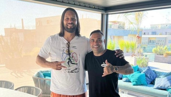 Palermo, Miccoli e Amauri tornano a vestire la maglia rosanero? L’annuncio sui social Palermo, Miccoli e Amauri tornano a vestire la maglia rosanero? L’annuncio sui social - immagine 1