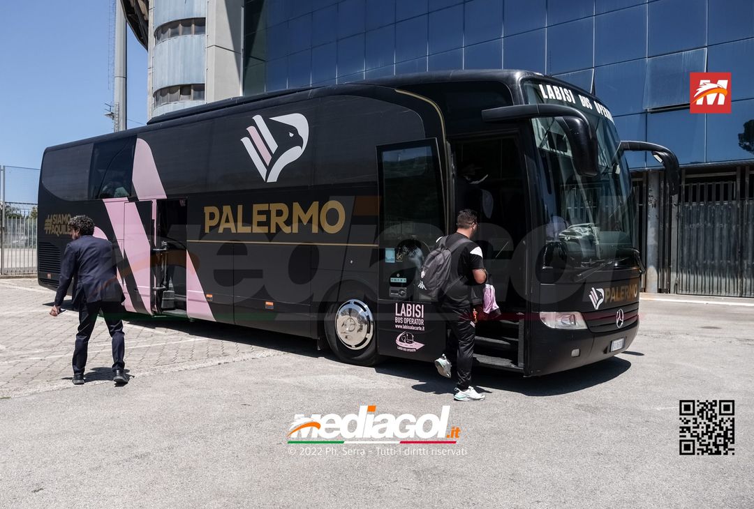 FOTO Palermo, Brunori e compagni in partenza per Chiavari: la gallery - immagine 13