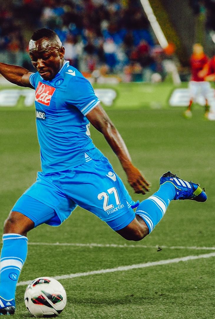 GALLERY Amarcord Roma-Napoli: gli scatti più belli delle sfide passate - immagine 4