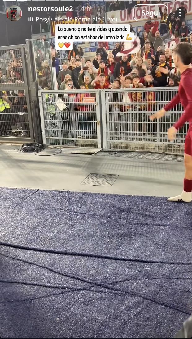 Soulé regala la maglia a un tifoso dopo Roma-Milan: l’emozione del papà – FOTO- immagine 2