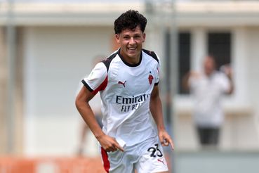 simone-lontani-rosa-milan-primavera-squadra-2025-2026