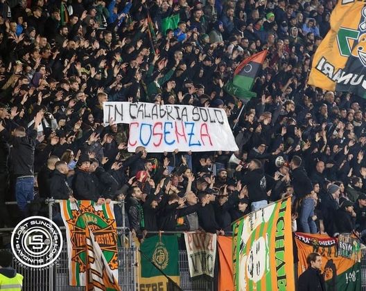 Catanzaro, restrizioni nel settore ospiti: ma al derby la curva del Cosenza ci sarà- immagine 2