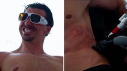 Ibrahimovic rimuove (con dolore) un tatuaggio dalle costole | VIDEO